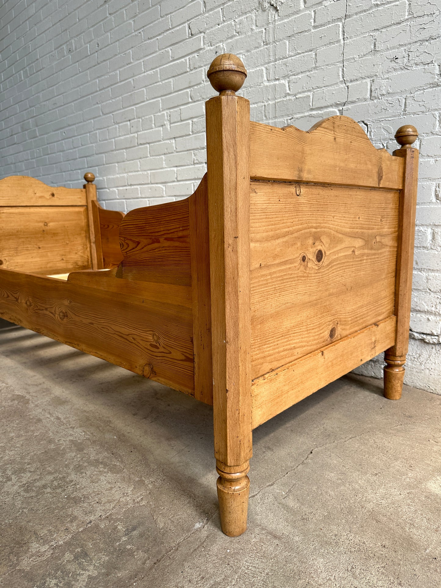 Antique Pine Sleigh Bed with Swoopy Side Rails, c. 1900