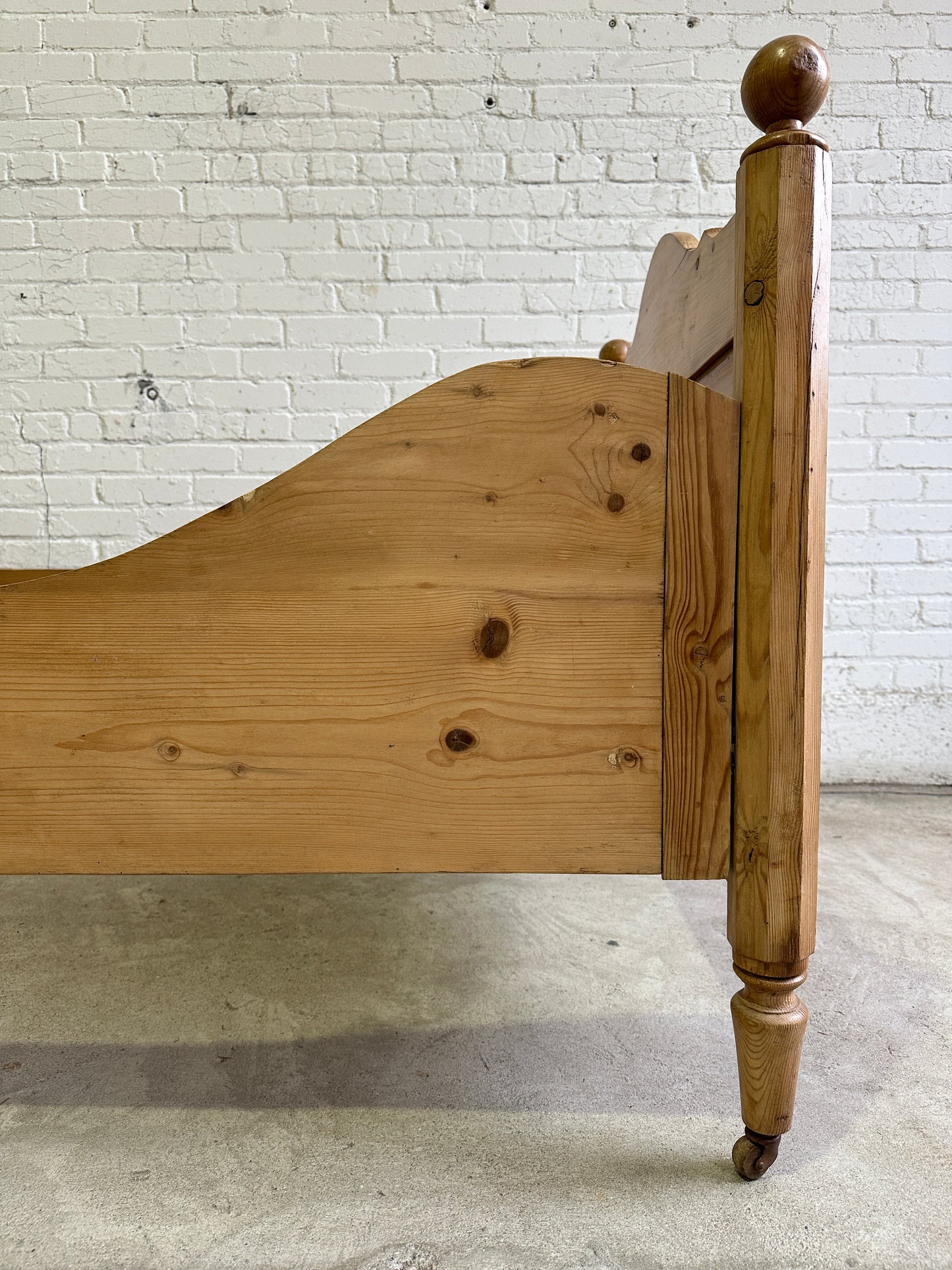 Antique Pine Sleigh Bed with Castors, 1910