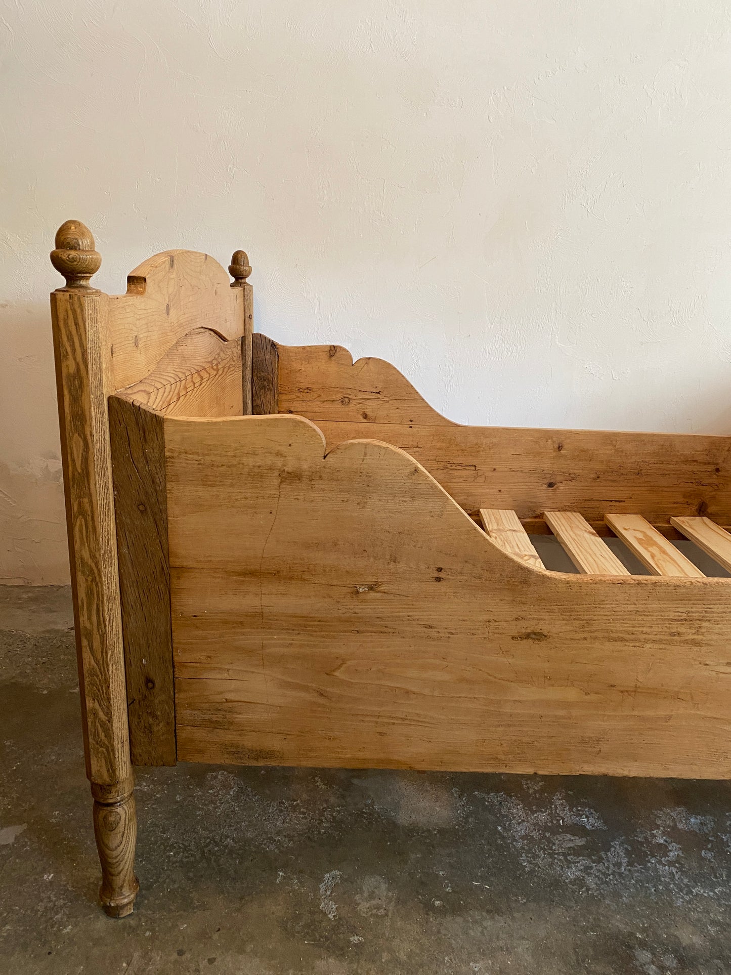 Antique Pine Sleigh Bed with Acorn Finials c. 1890