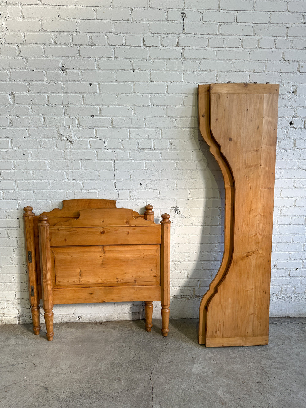 Petite Antique Pine Sleigh Bed c. 1900