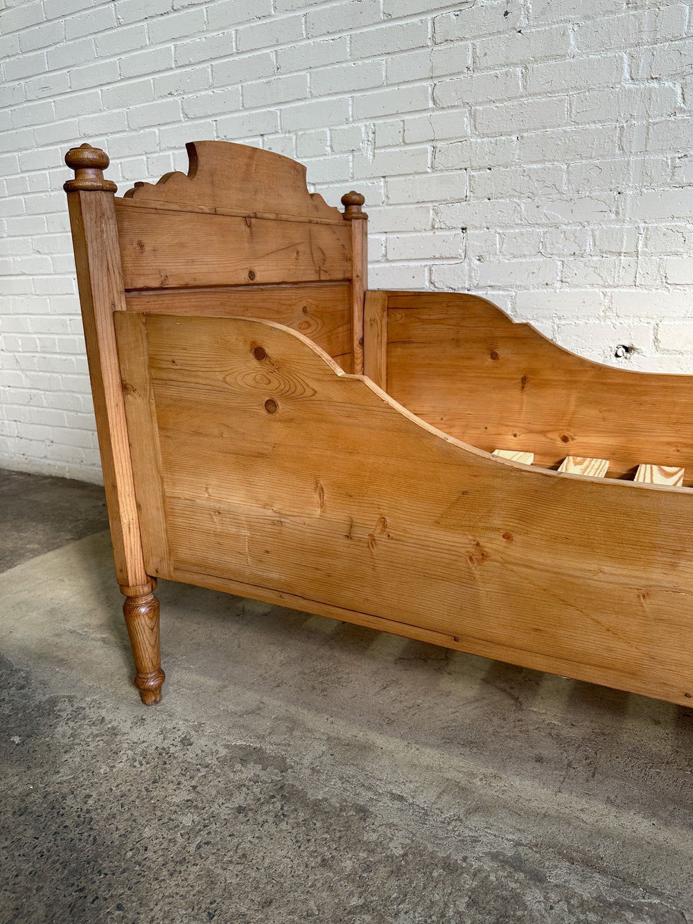 Petite Antique Pine Sleigh Bed c. 1900