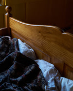 The Knosen Sleigh Bed: Full