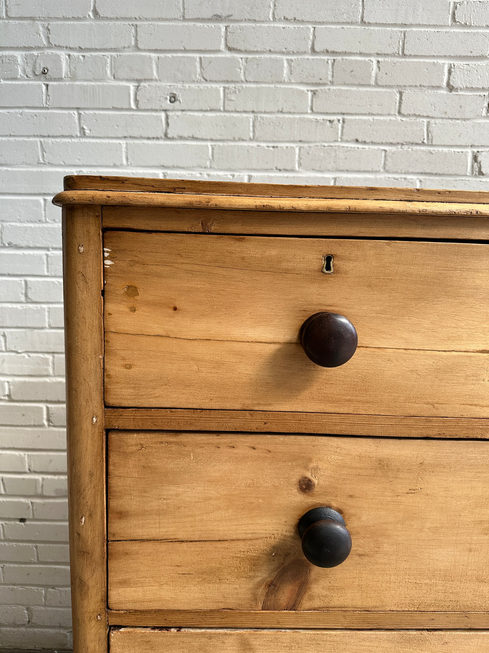 Antique Pine English Chest of Drawers with Mahogany Knobs c. 1870