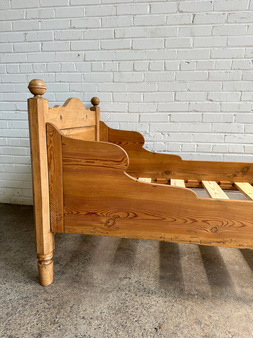 Antique Pine Sleigh Bed with Swoopy Side Rails, c. 1900