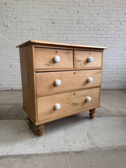 Antique Pine English Chest of Drawers with Porcelain Knobs