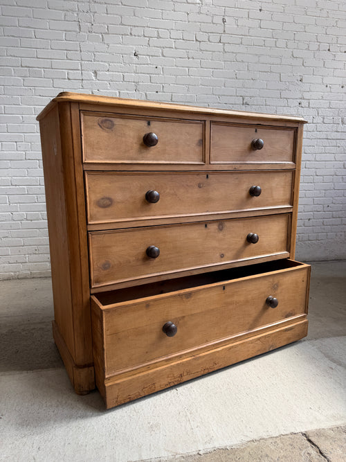 A Large English Antique Pine Chest of Drawers, c. 1880