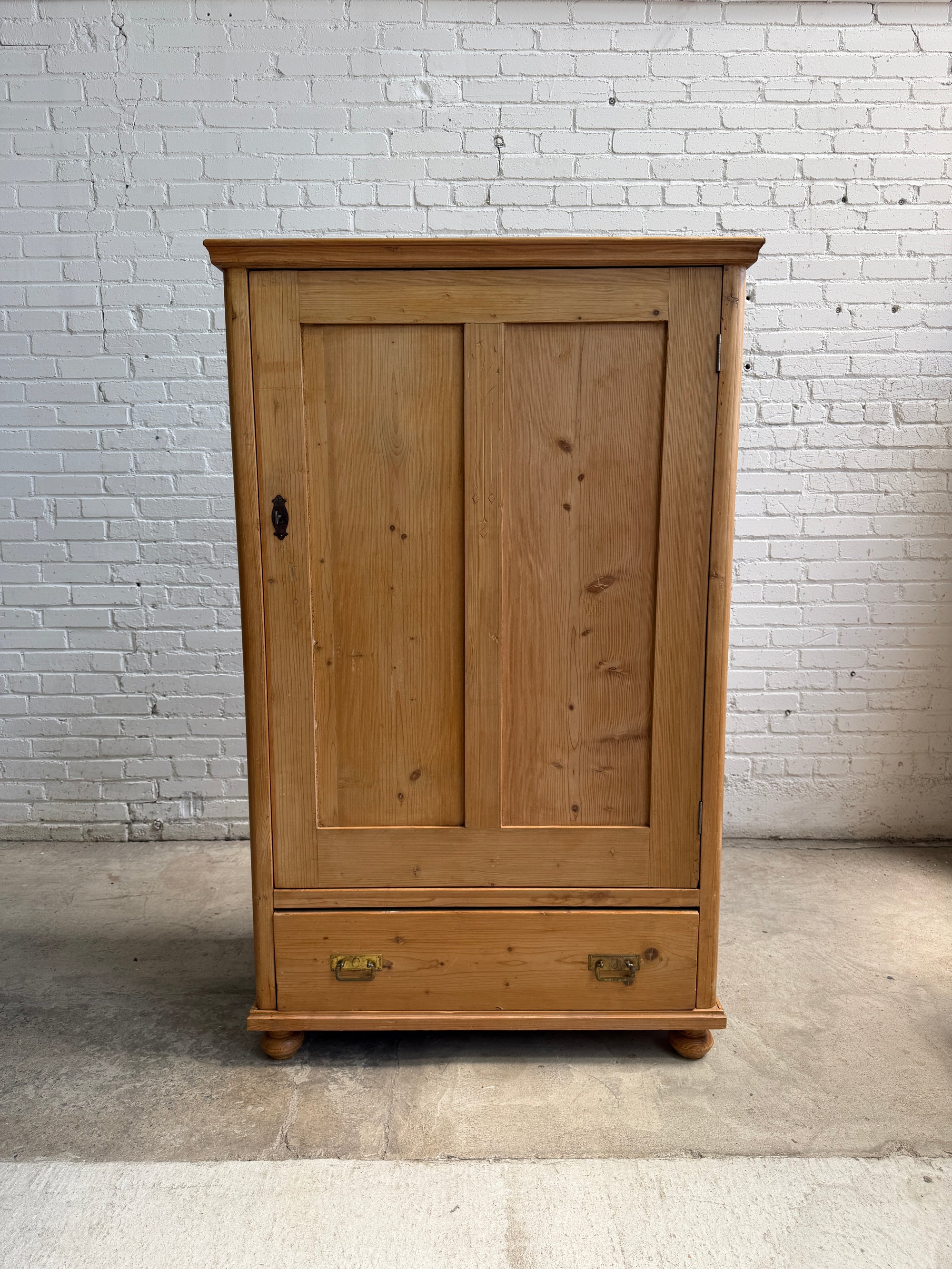 An Antique Pine Linen Cupboard, c. 1900