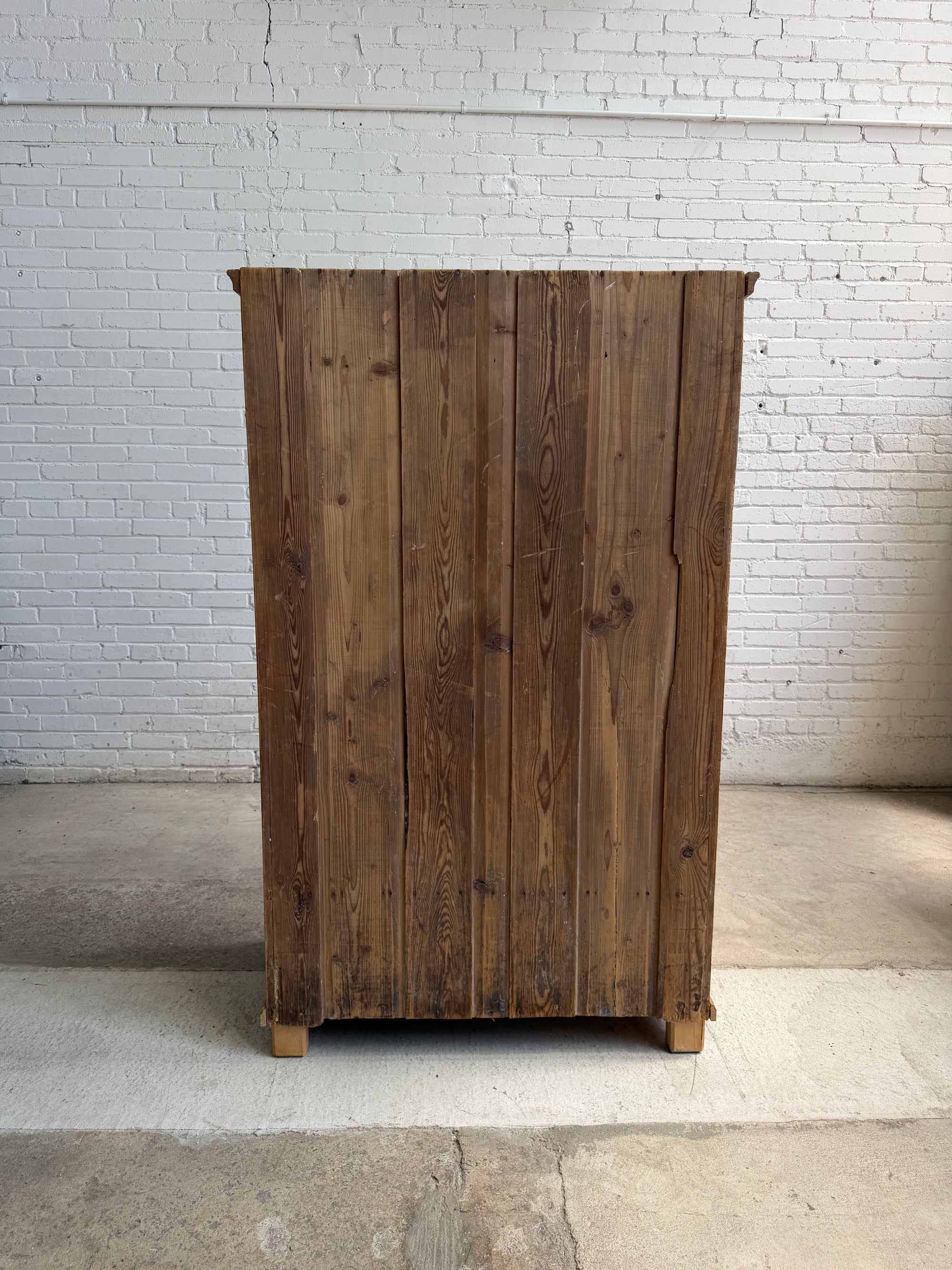 An Antique Pine Linen Cupboard, c. 1900