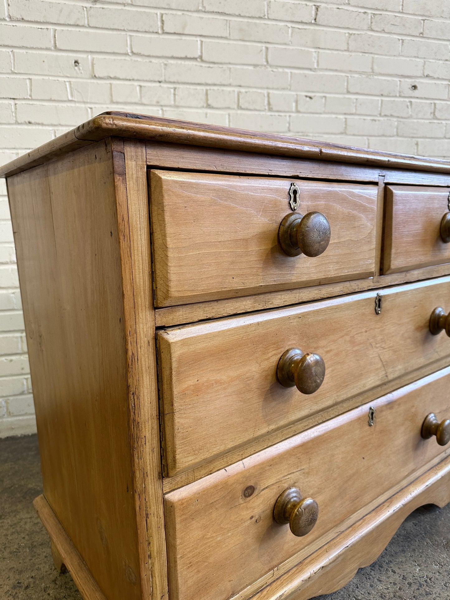 Antique Pine Chest of Drawers with Wavy Skirt, c. 1890