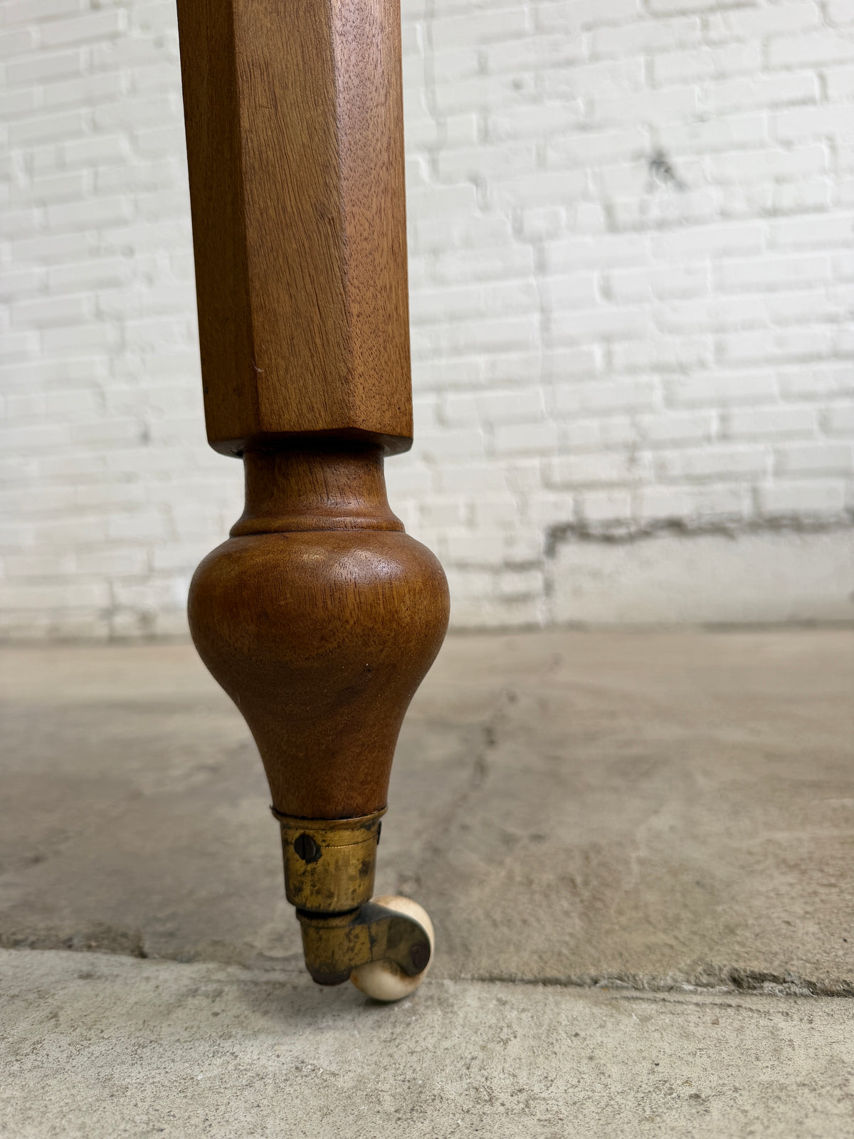 An English Walnut William IV Sofa or Side Table c. 1840