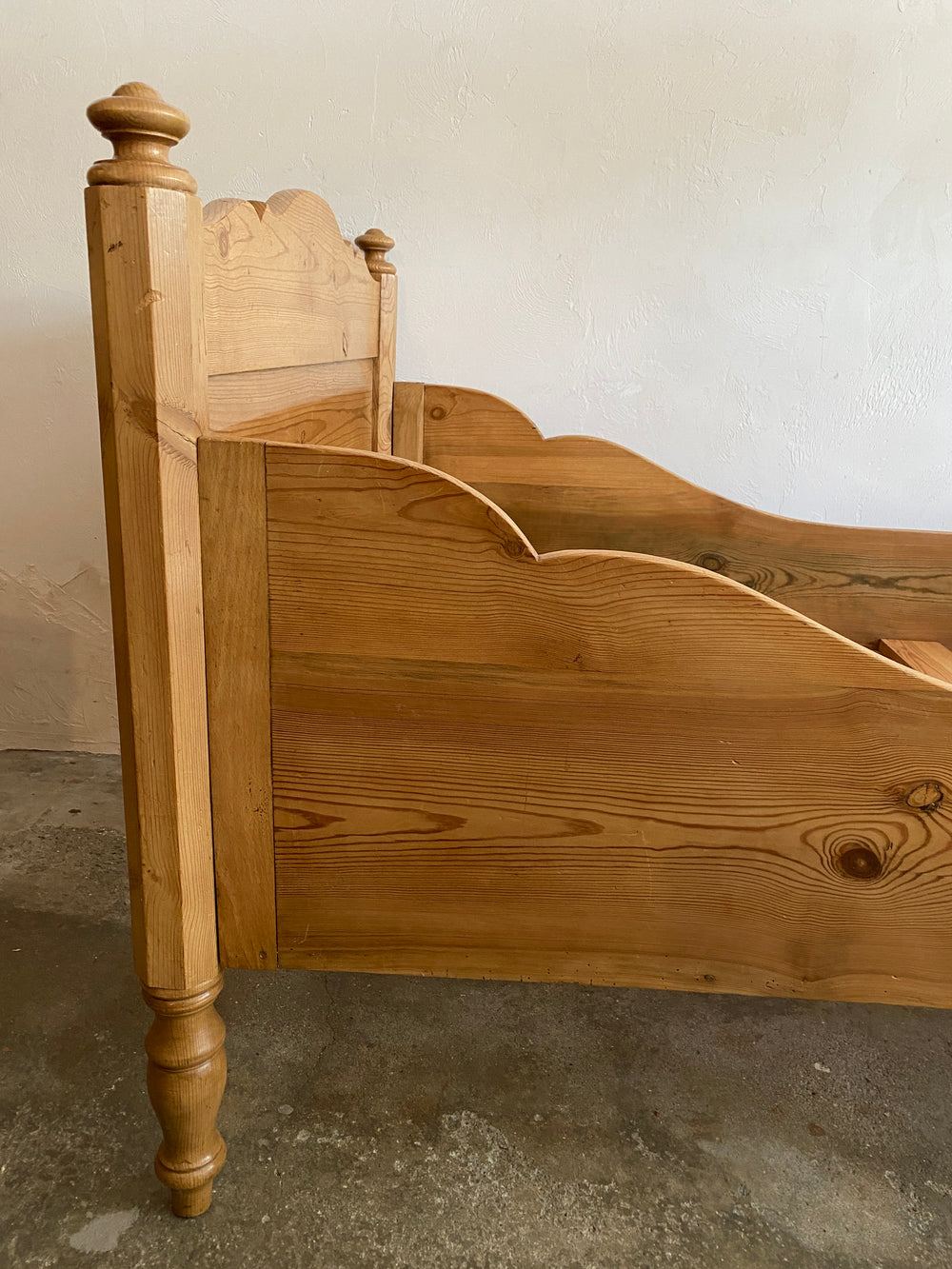 Antique Pine Sleigh Bed c. 1900