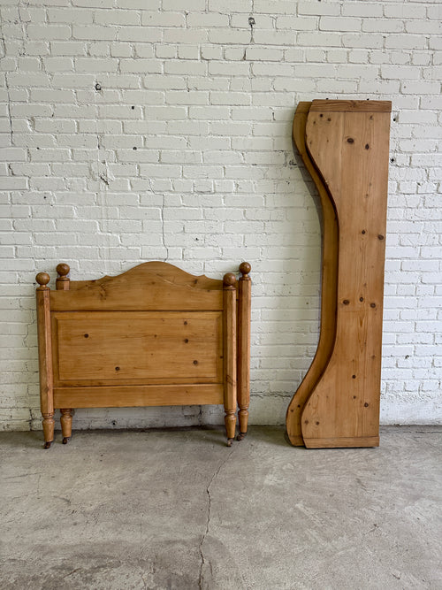 Antique Pine Sleigh Bed with Castors, 1910