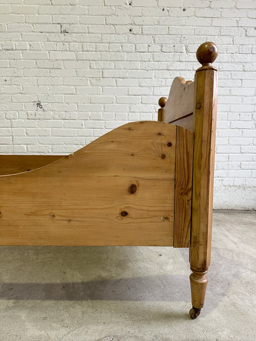 Antique Pine Sleigh Bed with Castors, 1910
