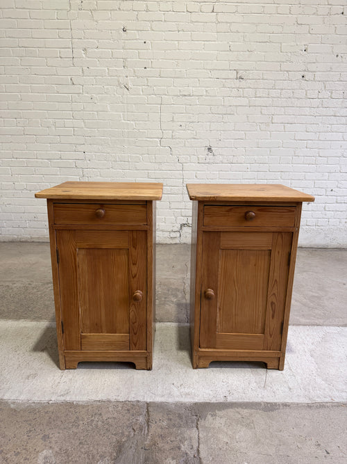 Antique Pine English Nighstand Pair, c. 1880