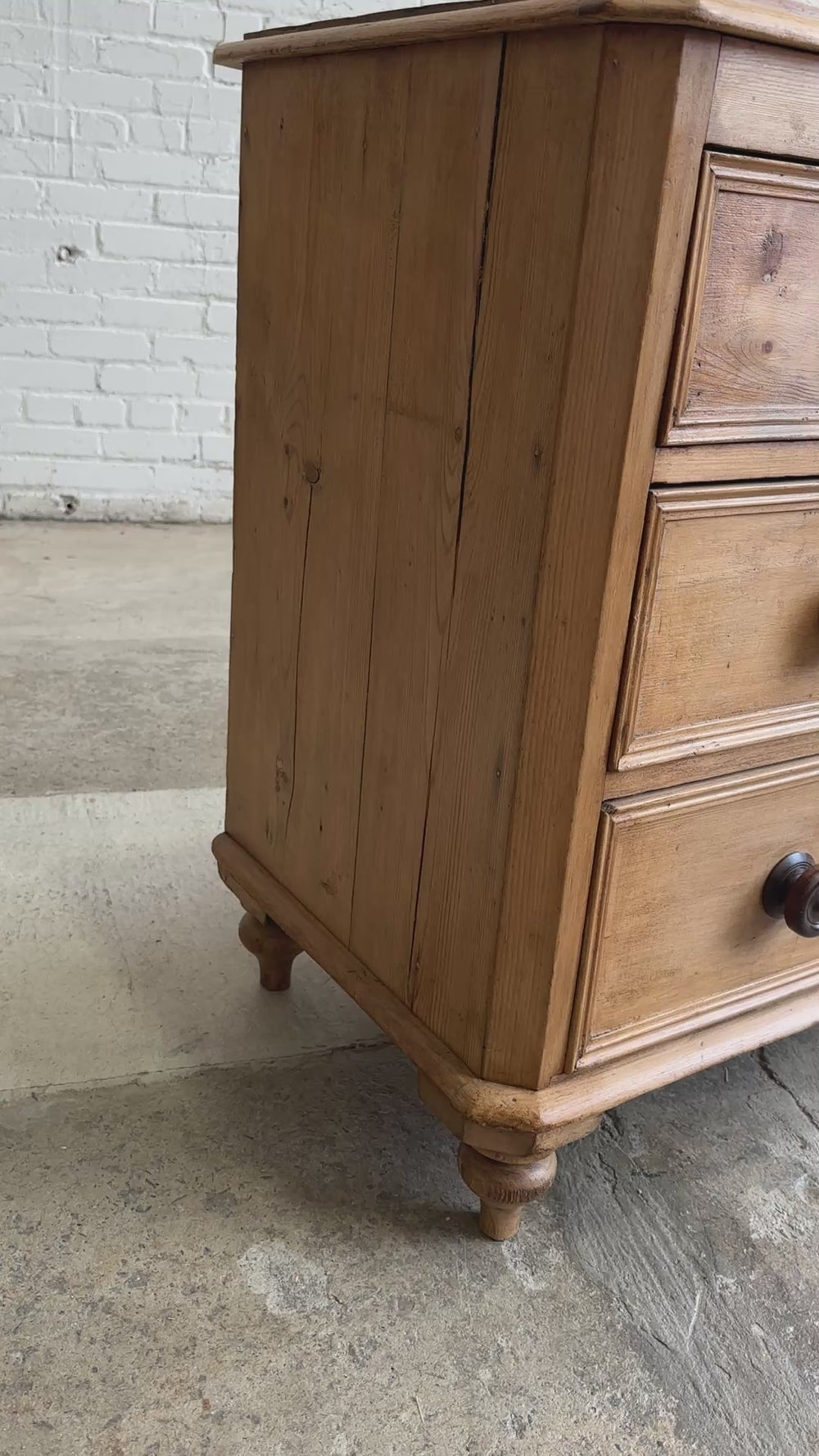 Antique Pine English Chest of Drawers with Mahogany Knobs c. 1880
