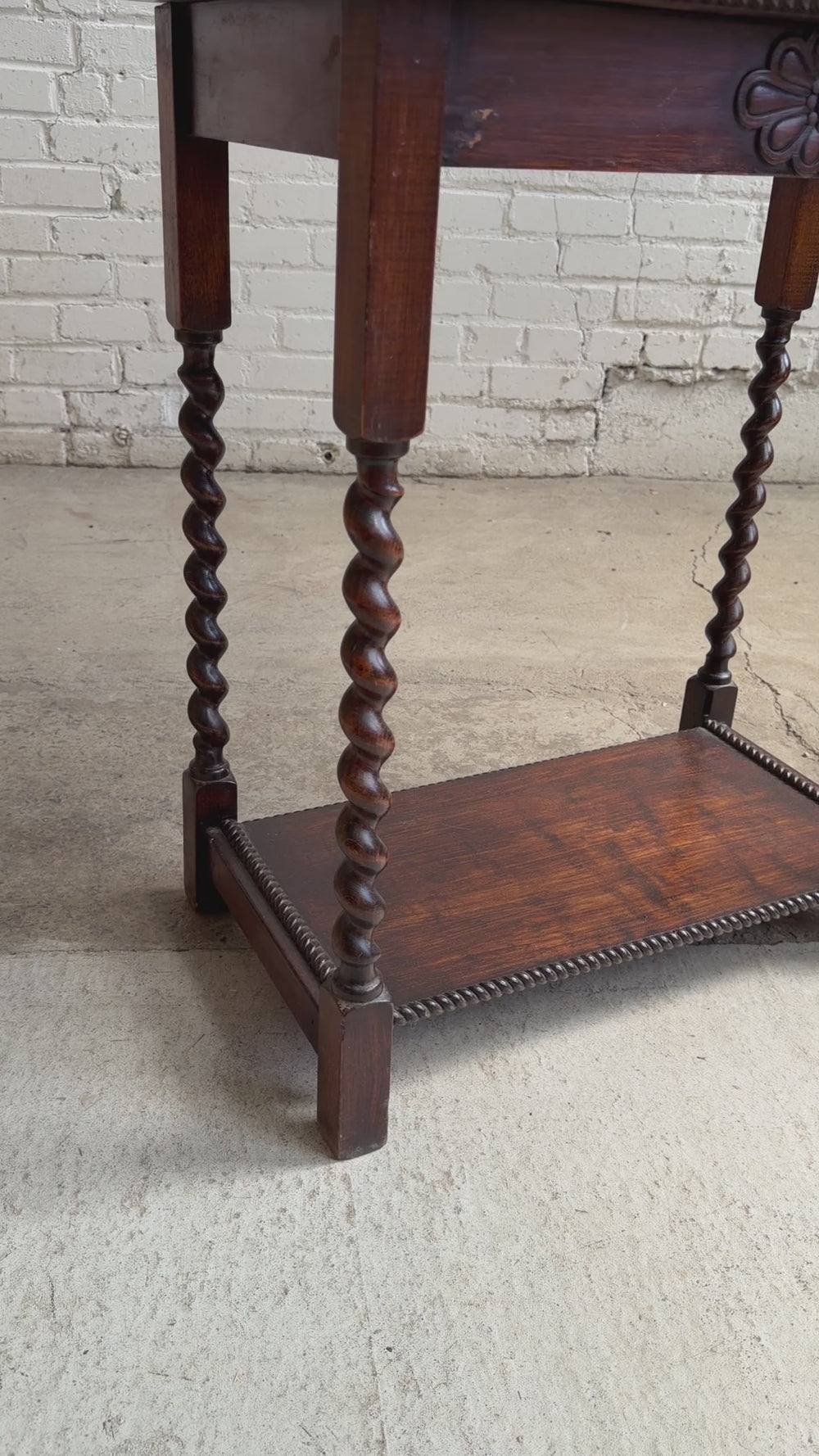 An Antique English Oak Barley Twist Side Table c. 1910