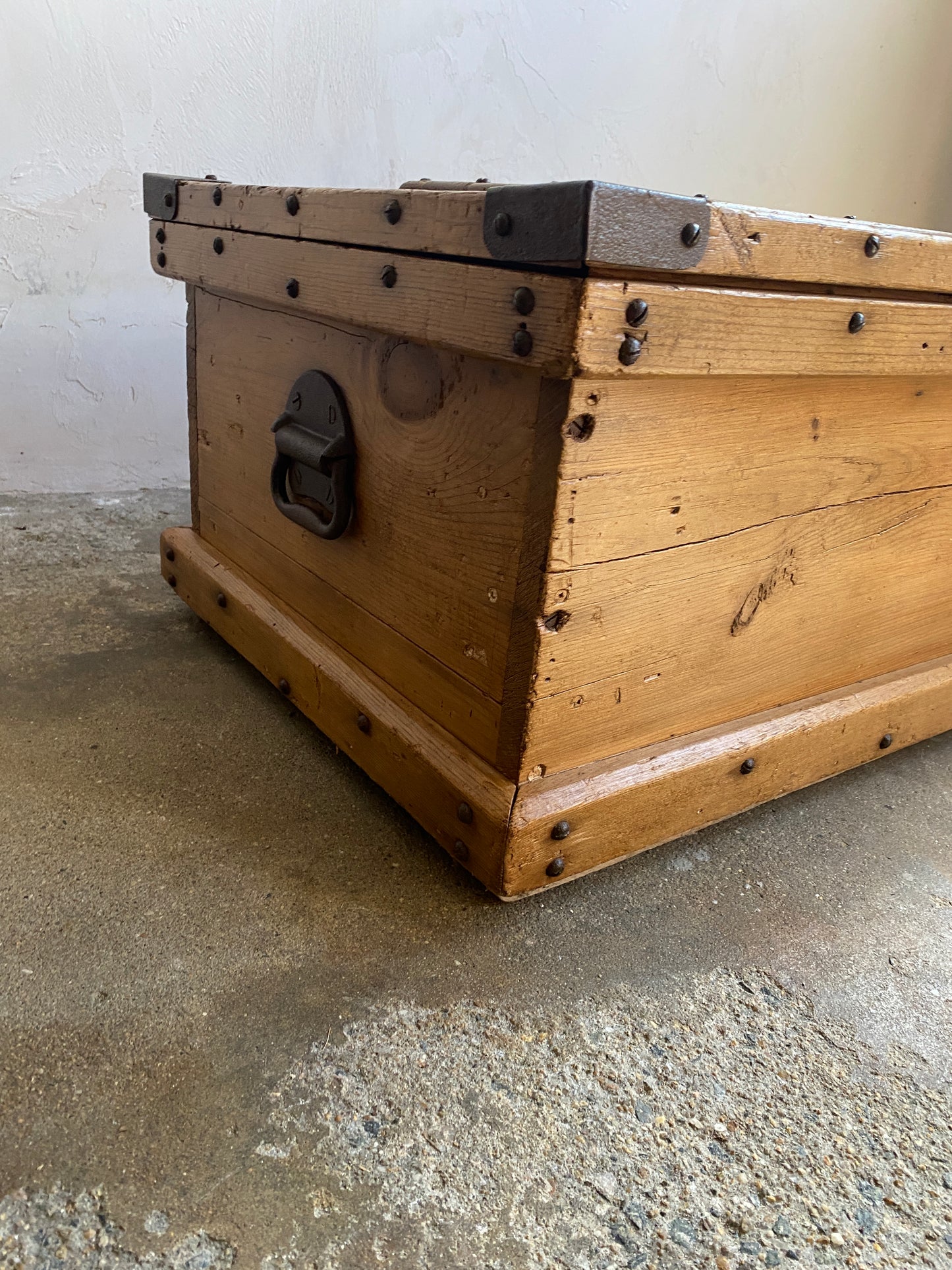 19th Century Antique English Pine Box with Cartouche Top