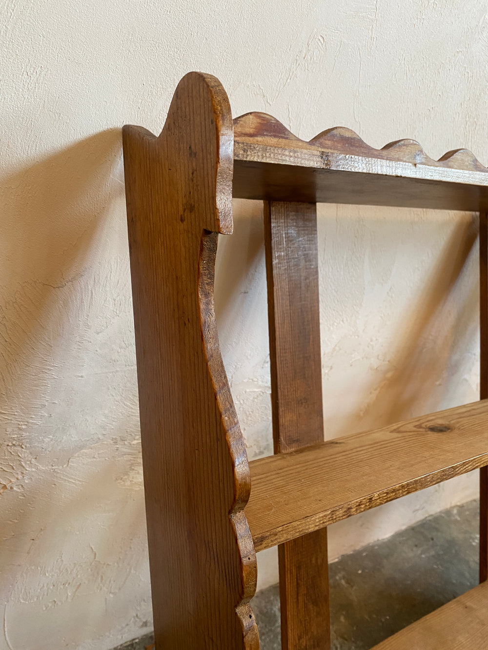 Antique Pine Small Scalloped Wall Shelf