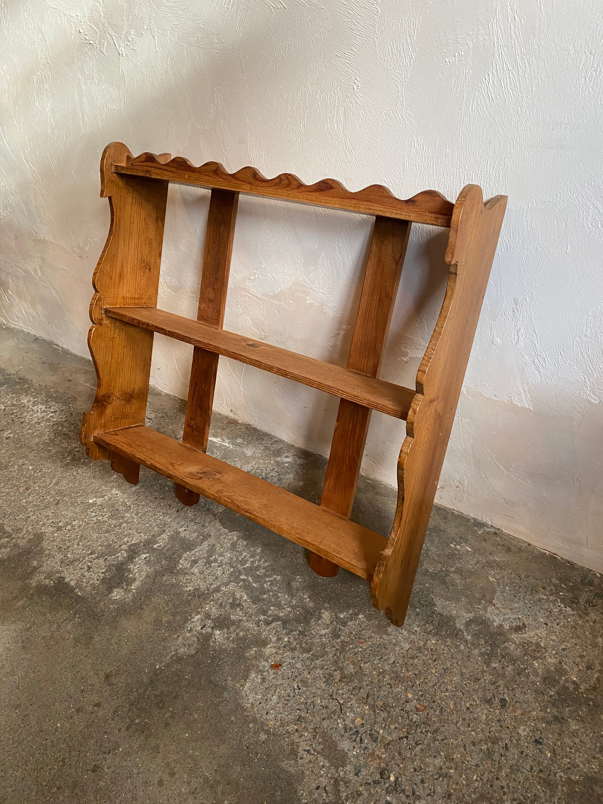 Antique Pine Small Scalloped Wall Shelf