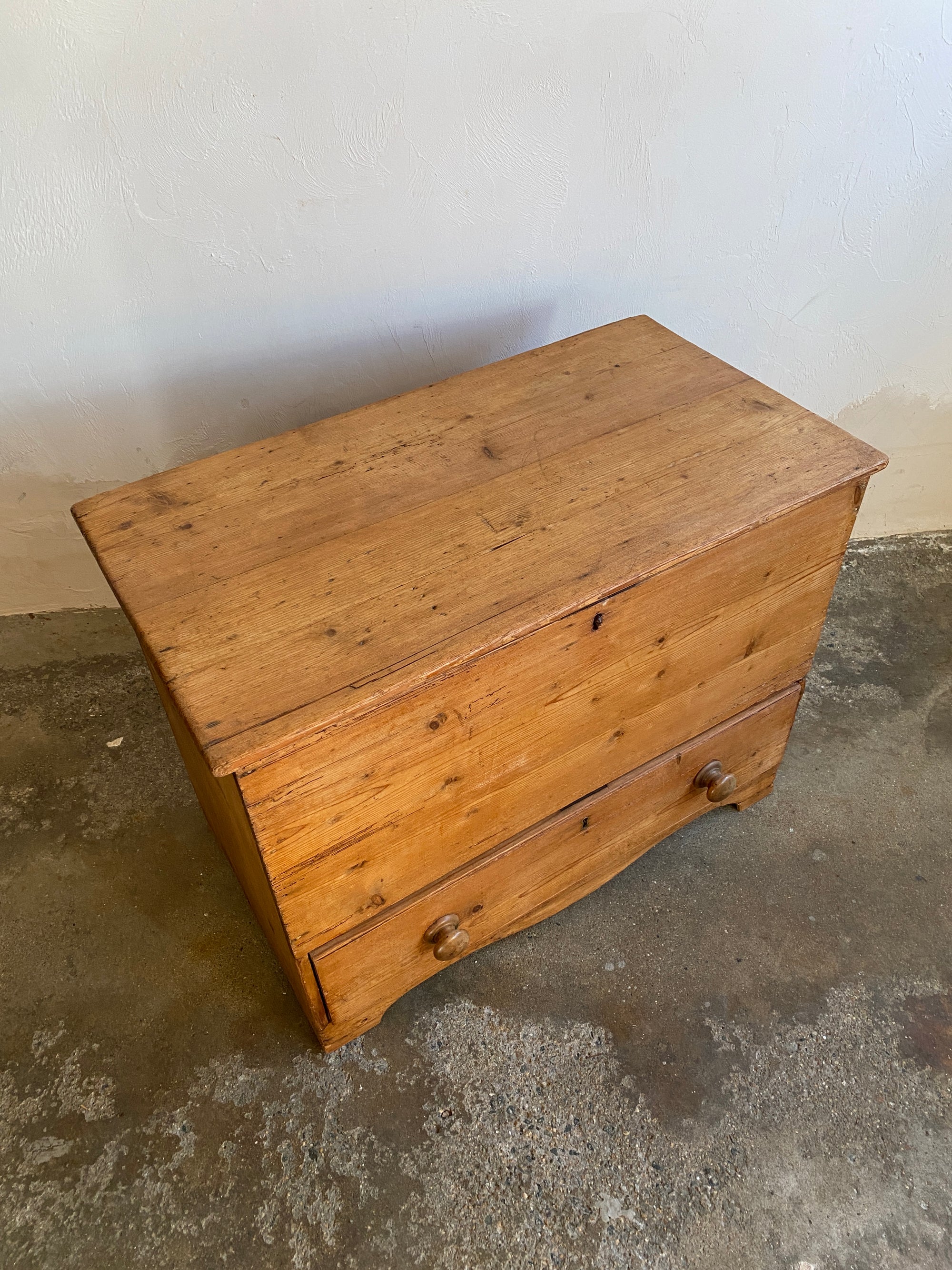 Antique Pine English Mule Chest with Drawer c. 1885
