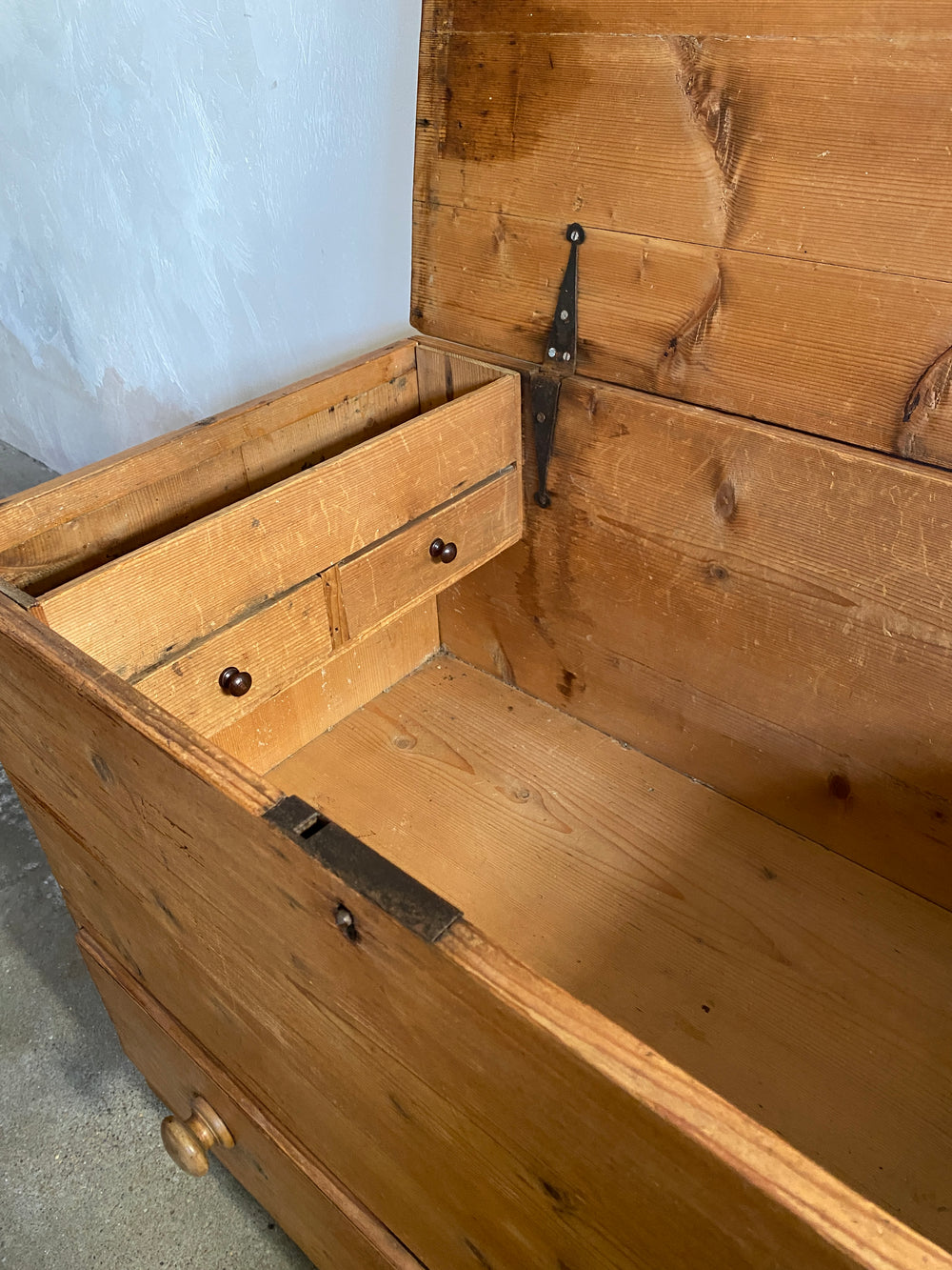 Antique Pine English Mule Chest with Drawer c. 1885