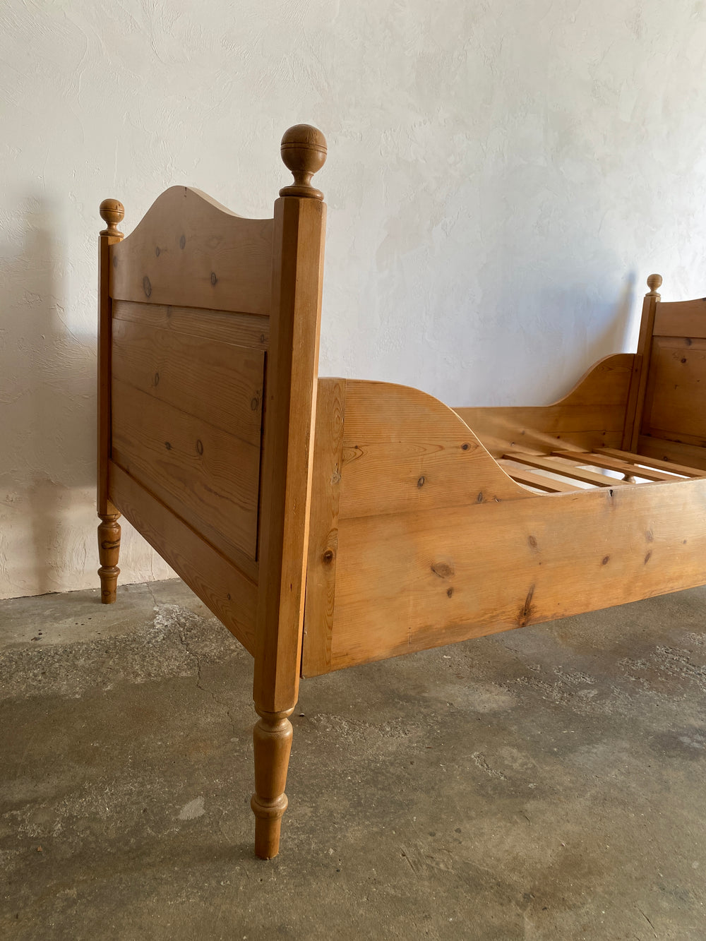 Simple Antique Pine Sleigh Bed