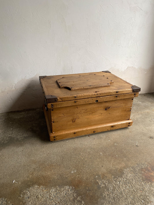 19th Century Antique English Pine Box with Cartouche Top