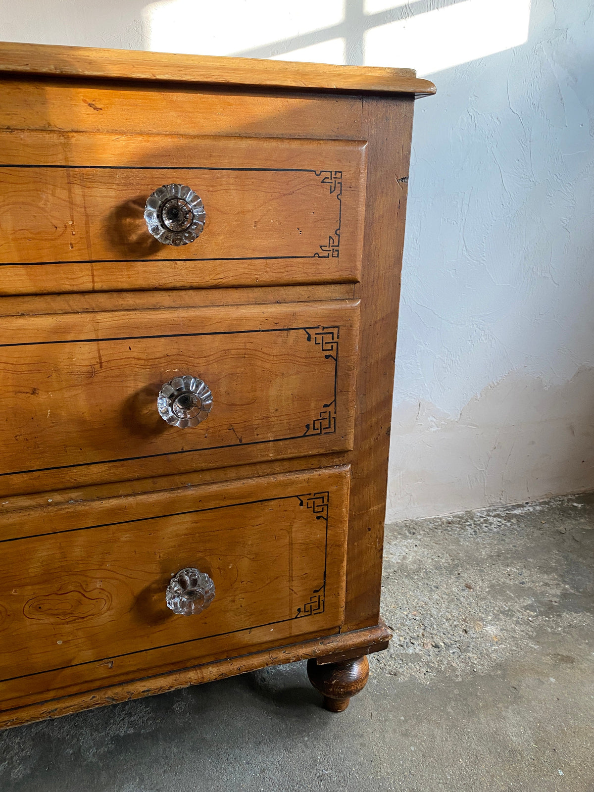 Antique Victorian Chest of Drawers with Original Painted Lines